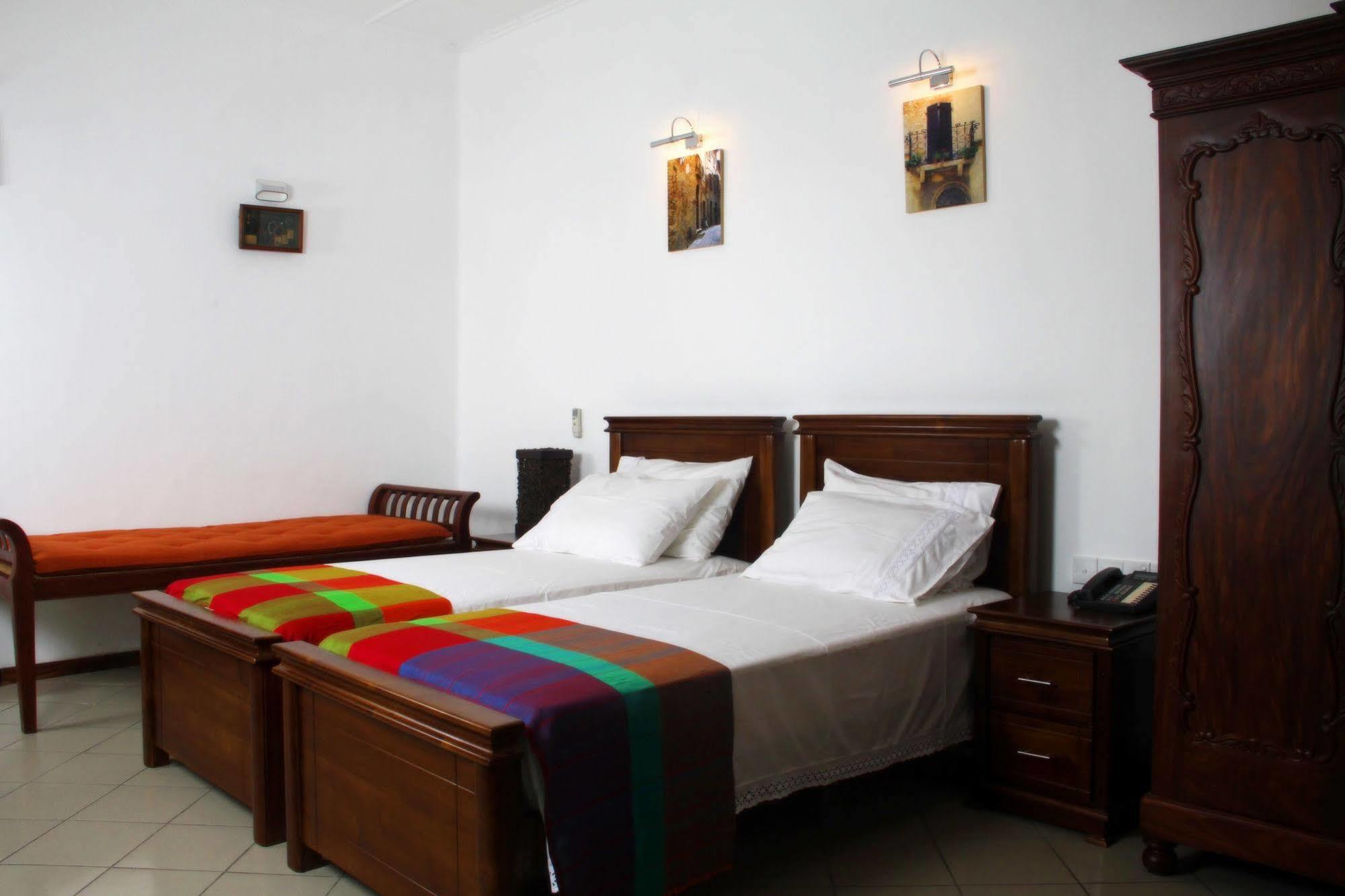 Lodge 19 Negombo Exteriér fotografie